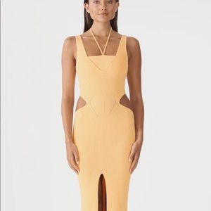 San Sloane Andoria Midi Dress (S/melon)